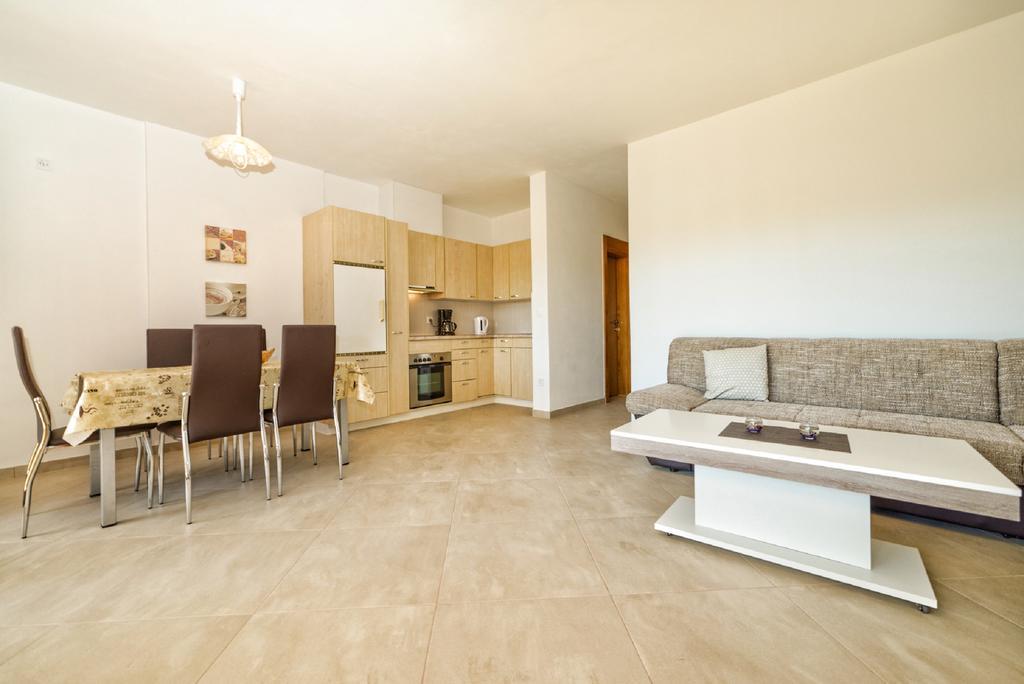 Apartment Una Pula Exterior photo